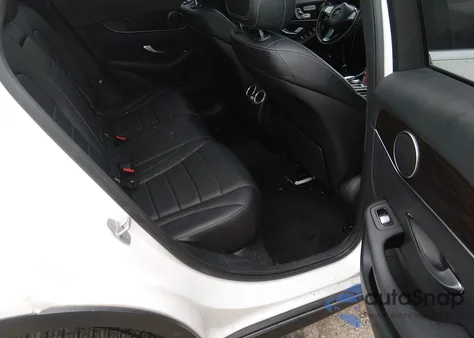 2016 Mercedes-Benz Glc 300 4Matic from USA, damaged, VIN WDC0G4KB4GF065551